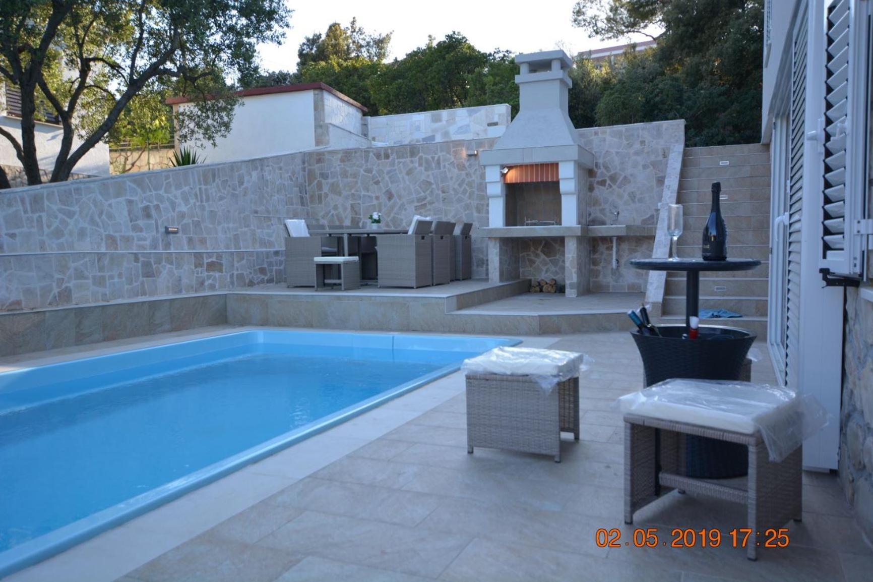 Sealodge - Luxe Villa, Private Pool, Mooring, Parking, Sea & Mountain View, At 150 M From Idyllic Private Beach Rogač Exterior foto