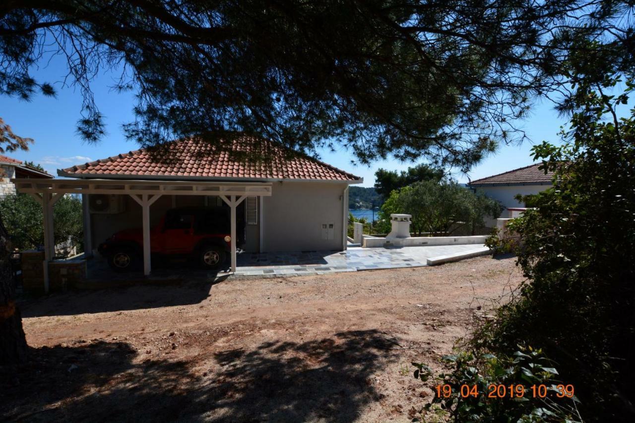 Sealodge - Luxe Villa, Private Pool, Mooring, Parking, Sea & Mountain View, At 150 M From Idyllic Private Beach Rogač Exterior foto