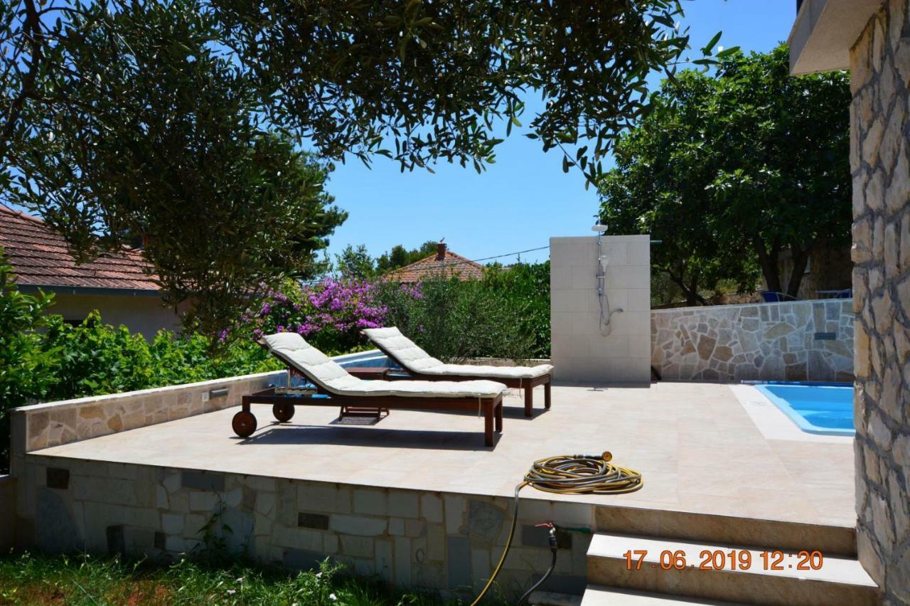 Sealodge - Luxe Villa, Private Pool, Mooring, Parking, Sea & Mountain View, At 150 M From Idyllic Private Beach Rogač Exterior foto